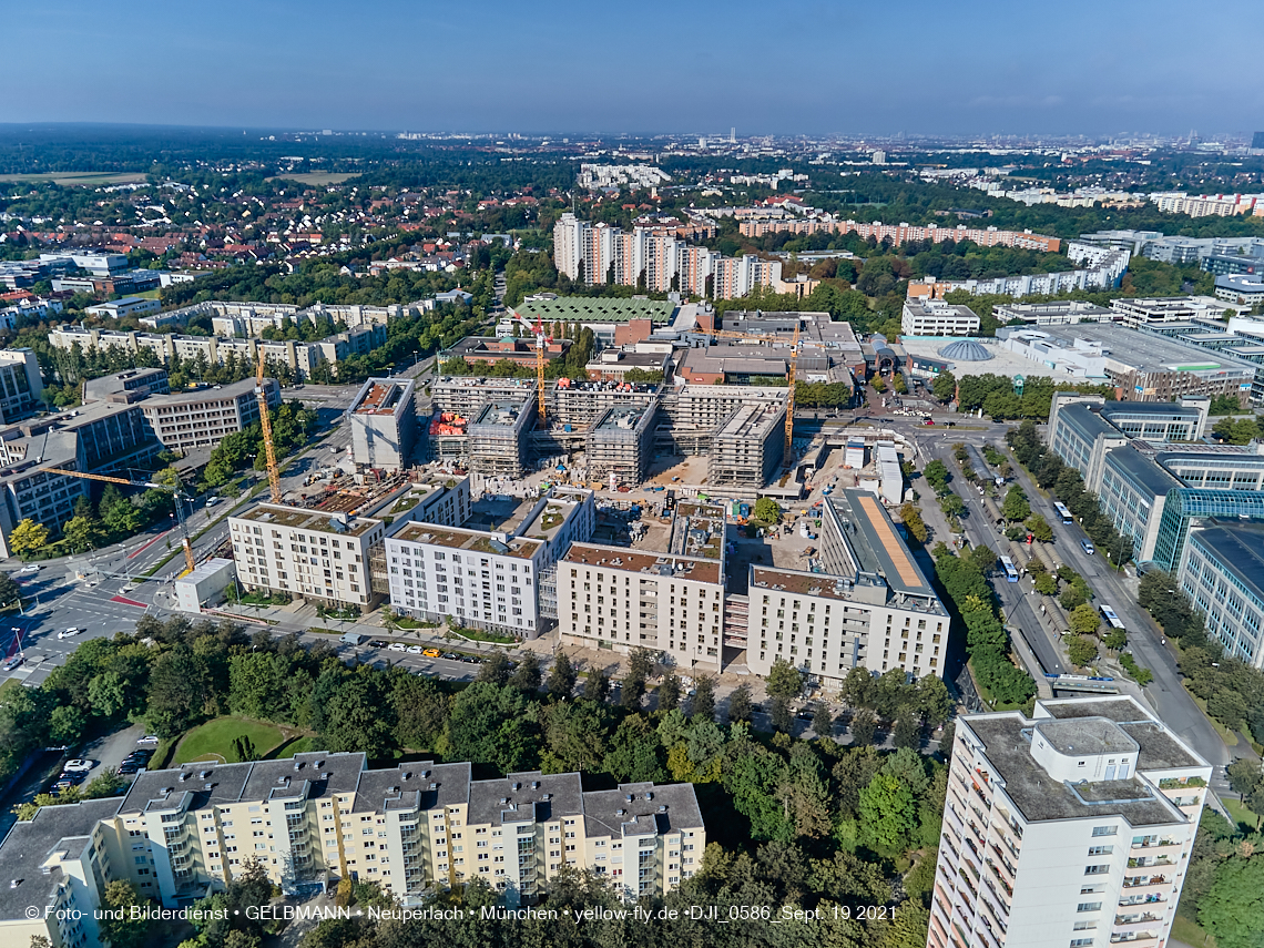 19.09.2021 - Perlach Plaza und Umgebung in Neuperlach 